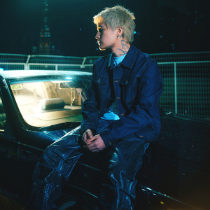 黑鸡扒插妹妹逼毛
